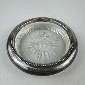 Set Of 2 Vintage Leonard Italy Genuine Crystal Silverplated Coasters
